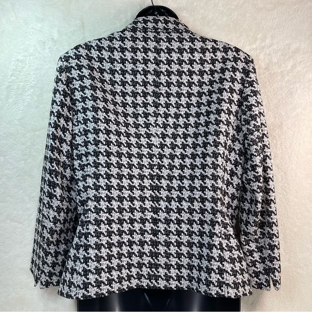 Kasper Black and White Houndstooth Blazer - Picture 2 of 4